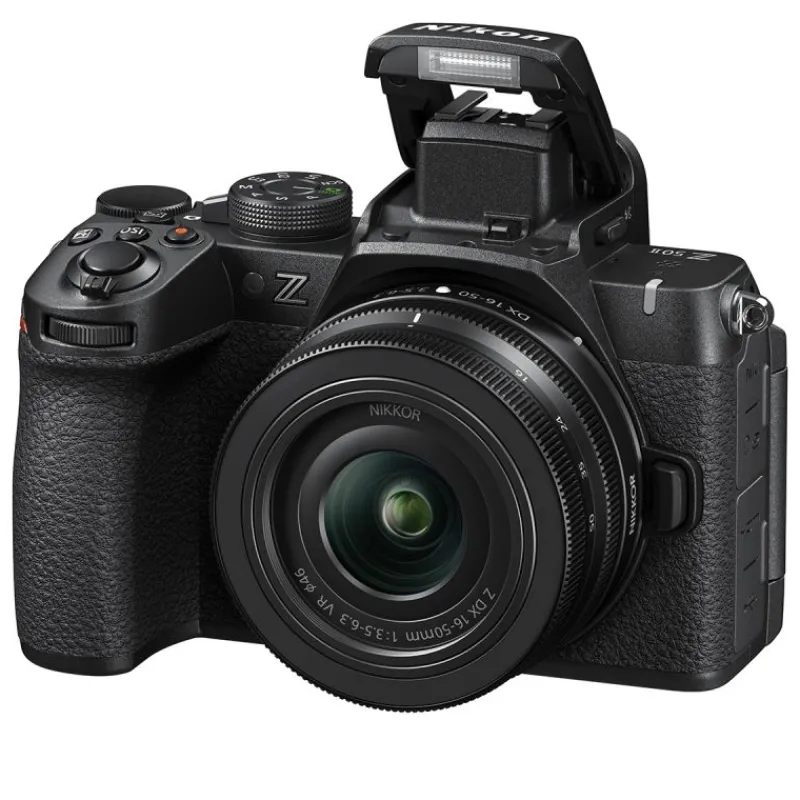 Nikon Découvrez le Z50 II16-50+ 50-250 - Appareil photo hybride compact et performant |