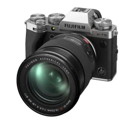 Fujifilm X-T5 +XF 16-80Silver