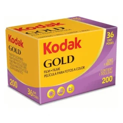 Kodak GOLD 200 135-36 POSES