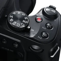 Panasonic LUMIX FZ82D : Appareil Photo Bridge 4K avec Zoom 60x et 18.1 MP