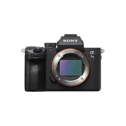 Sony ALPHA 7 III + SEL 24-105 mm - Appareil photo hybride