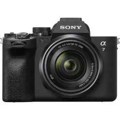 Sony ALPHA 7 IV + FE 28-70 mm f/3,5-5,6 OSS