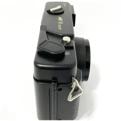 Yashica MF-2 Super : Appareil Photo Automatique Compact pour Capturer la Magie du Moment